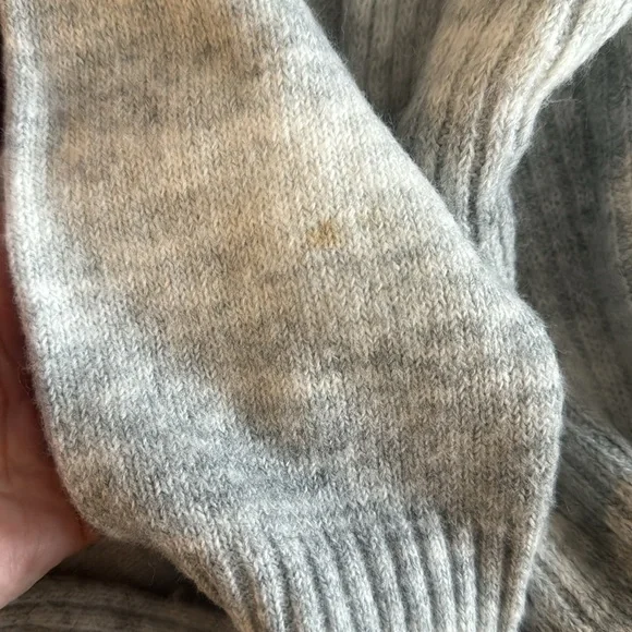 Smart set sweater. Size M - Picture 7 of 7